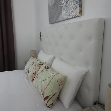 Sandra Hotel 3*