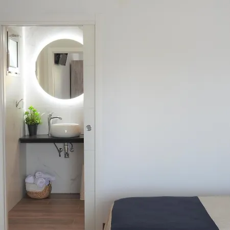 Hotel Sandra 3*
