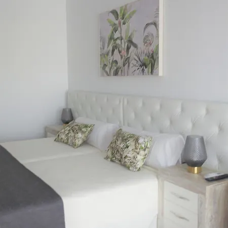 Hotel Sandra 3*