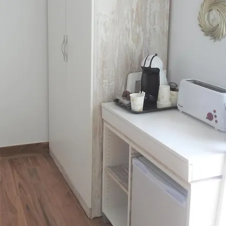 Otel Sandra 3*