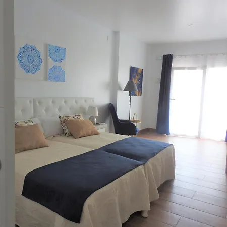 Sandra Otel Alicante
